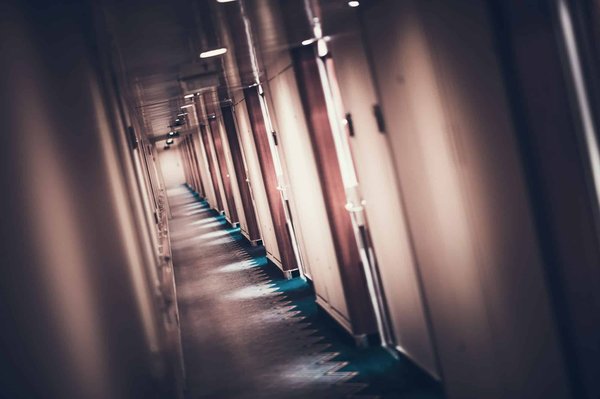 How to Create a Functional and Stylish Hallway with High Traffic Resilience?