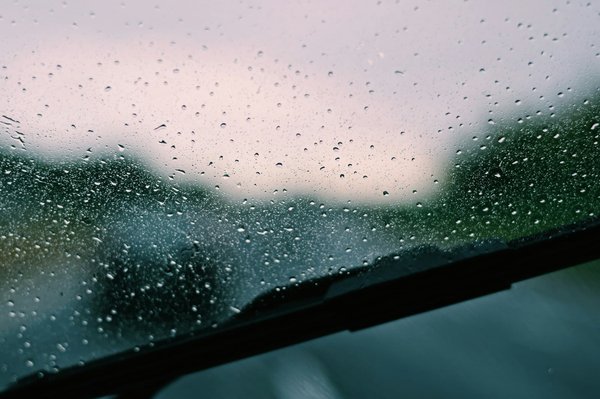 How to Select the Right Windshield Wipers for a Volkswagen Beetle for Optimal Visibility?